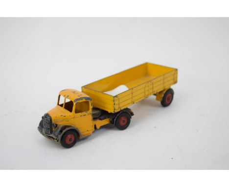 Dinky Supertoy Bedford lorry in yellow black, with Supertoy red hubs (worn, no box)