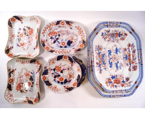 A Davenport stoneware part dessert service, comprising three scallop shape dishes, two shaped rectangular dishes and an oval 