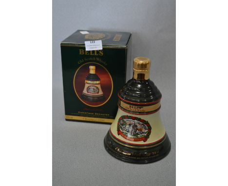 Wade Bell's Old Scotch Whisky Decanter Christmas 1996