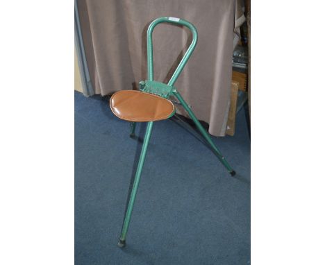 Green Tubular Metal Folding Shooting Stick/Stool 