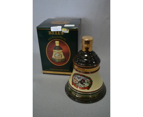 Wade Bell's Old Scotch Whisky Decanter Christmas 1997