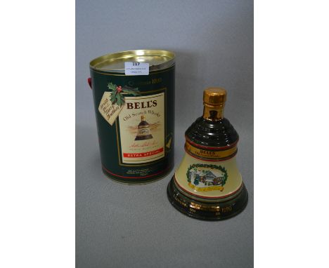 Wade Bell's Old Scotch Whisky Decanter Christmas 1990