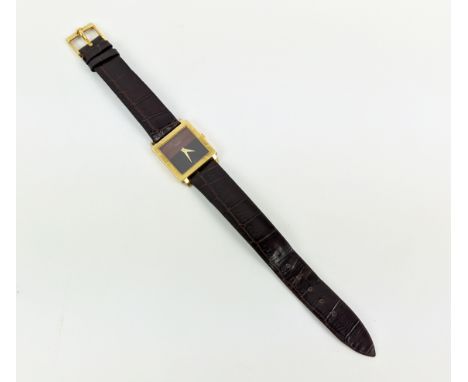 A PIAGET WRISTWATCH, yellow metal cased and alligator leather strap, 18ct gold clasp, circa 1975, serial numbers '9603 110832