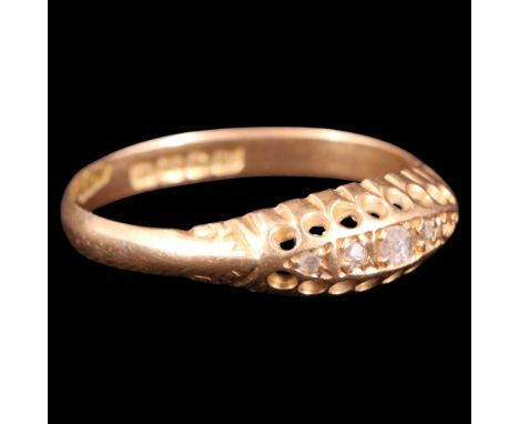 A 1919 diamond-set 18 ct gold ring, having a navette-shaped face set with graded stones, P/Q, 1.6 g, (one stone lacking)