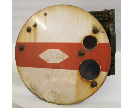 A BRM ground signal lamp and disc. Disc diameter 39.5cm