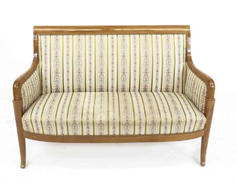 Kleines Sofa im Biedermeierstil Anfang 20. Jh., Kirschbaum massiv, 89 x 130 x 50 cm
