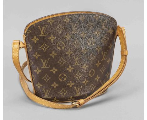 Louis Vuitton, Vintage Crossbody Bucket Bag, gummiertes Baumwollgewebe im klassischen Logoprint-Design mit Details aus cognac