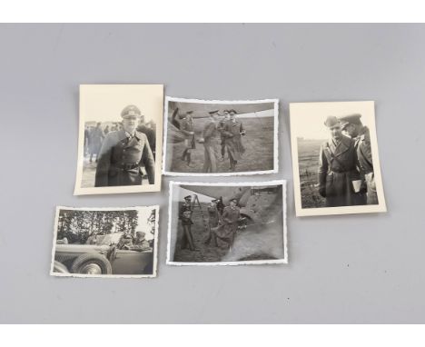 5 Fotos Offiziere 2. WK, lose, wohl zeitgenössische Abzüge. Abgebildet u.a. R. Hess, Generalfeldmarschall Kesselring, ein Maj