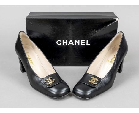 Chanel, Damen Vintage Business Halbschuh mit breitem Blockabsatz, schwarzes Glattleder, kleiner seitlicher Überschlag mit app