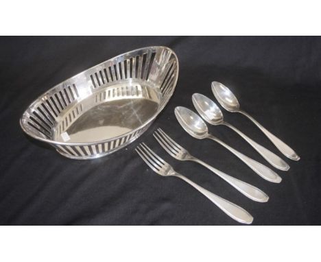 Vintage Mappin &amp; Webb silver plate serving dish pierced border, marked to base, (length 30cm approx); together with 5 pie