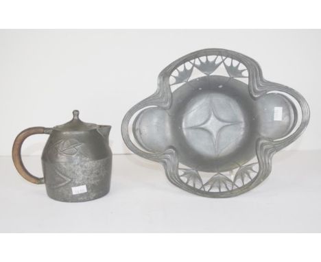 Edwardian English pewter teapot marked to base and Reg No 440655, (height 14cm approx) together with a vintage pewter bowl, p