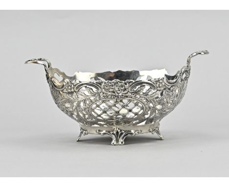 Silver chocolate basket, 833/000, sawn oval model with Biedermeier decor with flowers, grids and engraving. Equipped with 2 f