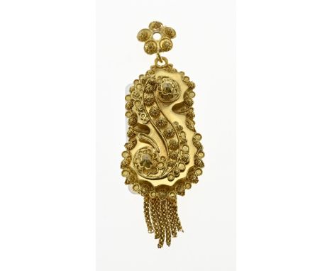 Gold regional pendant, 585/000, S-shaped model with S-shaped element. The pendant has a beard. approximately 3.8 grams. 2.9cm