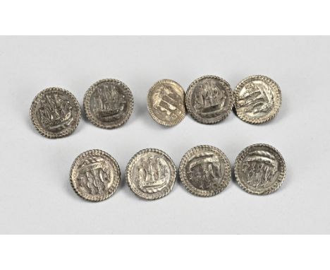 Lot with nine antique silver buttons, approx. 33 grams. Round model with a ship. One model has a different edge. Ã¸ 22.5 mm. 