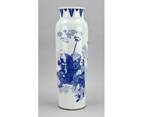 Chinese porcelain trolley vase with Chinese philosophers/text decor. With signature. Dimensions: H 46.4 cm. In good condition