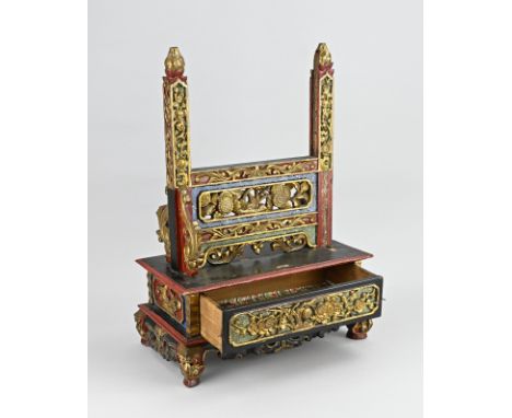19th Century Chinese lacquer mirror holder with drawer, carving and gilding. Mirror is missing. Dimensions: 52 x 37 x 22 cm. 