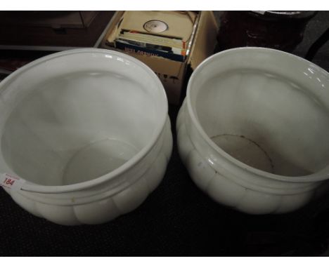 A pair of ceramic garden pots 