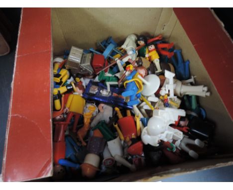 A quantity of playmobible toys 