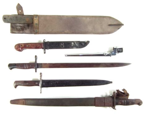 Five Bayonets and a Machete, to include a Sig 1889 pattern bayonet and scabbard, also two P17 bayonets, one with scabbard and