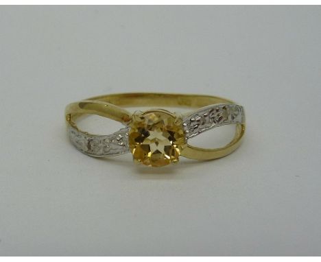 A 9ct gold, citrine and diamond ring, weight 1.1g, size O