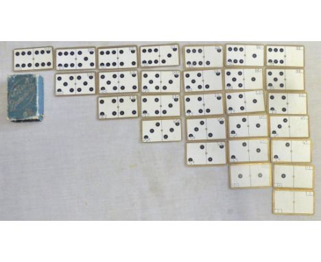 Dominoes - A vintage card Dominset) pack