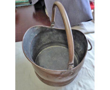 Vintage - copper coal scuttle -in excellent condition.
