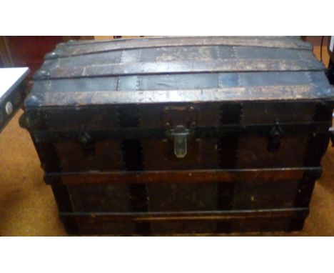 Vintage Dome Top Trunk