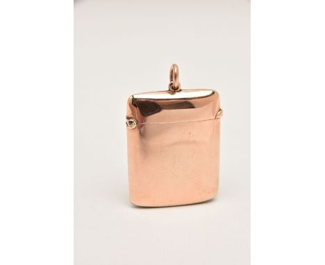 AN EARLY 20TH CENTURY, 9CT ROSE GOLD VESTA CASE, polished rectangular form, striker to the base, fitted with a jump ring for 