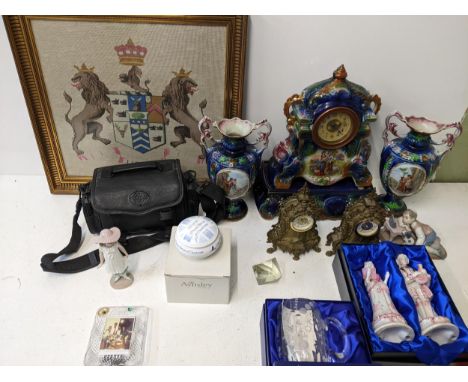 A mixed lot to include two Lladro Nao figures A/F, a boxed Aynsley commemorative lidded pot, a Royal Doulton boxed beer tanka