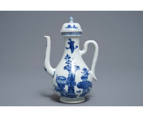 A Chinese blue and white ewer and cover with antiquities design, Kangxi     H.: 20,5 cm - L .: 13,5 cm         Condition repo