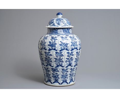 A large Chinese blue and white baluster jar and cover, Kangxi     H.: 62,5 cm         Condition reports and high resolution p
