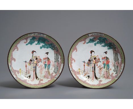 A pair of Chinese Canton enamel ruby back plates with Magu, Yongzheng     Dia.: 15 cm         Condition reports and high reso