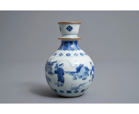 A Chinese blue and white Islamic market huqqa base, Kangxi     H.: 16,5 cm Condition: In excellent condition.         Conditi