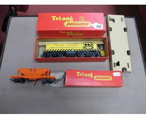 A Tri-ang 'OO' No R155 Switcher Diesel in Yellow, with all inserts plus a R.111 TC series orange hopper, boxed.