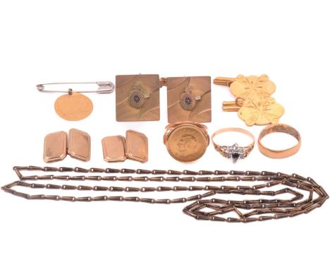 A small collection of jewellery items; including an Iranian 1339 quarter Pahlavi gold coin in ring mount, obverse with Mohamm