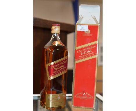 JOHNNIE WALKER RED LABEL OLD SCOTCH WHISKY, WITH PRESENTATION BOX - 1 LITRE, 43% VOL     