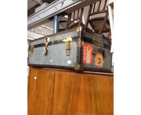 CABIN TRUNK