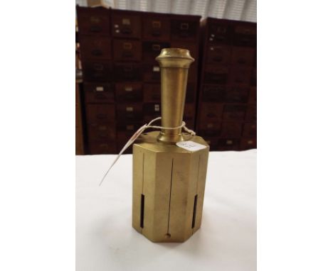 A French Surveyor Cross 'Equerre D' Arpenteur, unsigned in brass 16cm high x 6.5 cm with sight lines at 45 and 90 from each o