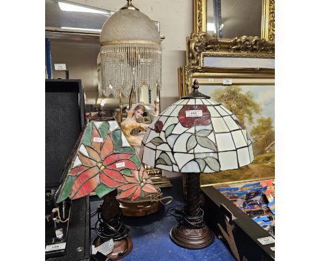 2 LEADED COLOURED GLASS SHADED LAMPS, BALLERINA FIGURE TABLE LAMP WITH DECO STYLE SHADE