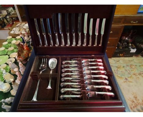 Roberts & Belk Limited, a canteen of silver plated flatware, Onslow pattern, an eight place setting, comprising: fish knives 