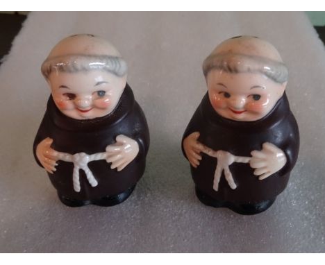A pair of Goebel ceramic peppers, modelled as monks (6cm).