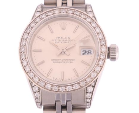 ROLEX - a lady's stainless steel Oyster Perpetual Datejust automatic calendar bracelet watch, ref. 69190, circa 1991, silvere