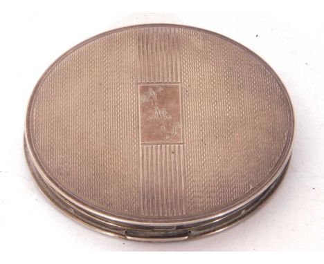 George VI circular compact with banded engine turned decoration having internal mirror and powder cover, 7cm diam, Birmingham
