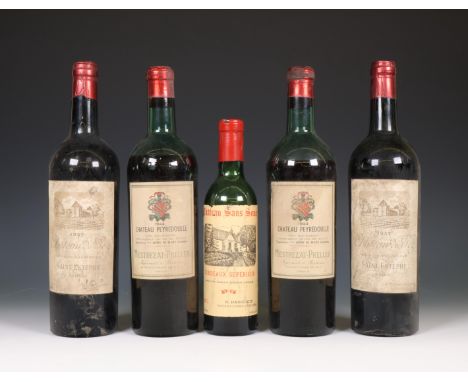 Vijf flessen rode wijn, 1937, 1944 en 1973; Twee flessen Chateau de Pez, Saint Estephe, 1937, twee flessen Chateau Peyredoull