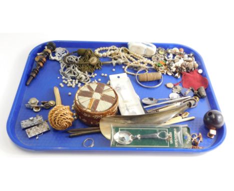 Jewellery and trinkets, manicure set, miniature Delft shoe, gold plated locket, mother of pearl set nail clippers, vintage sh