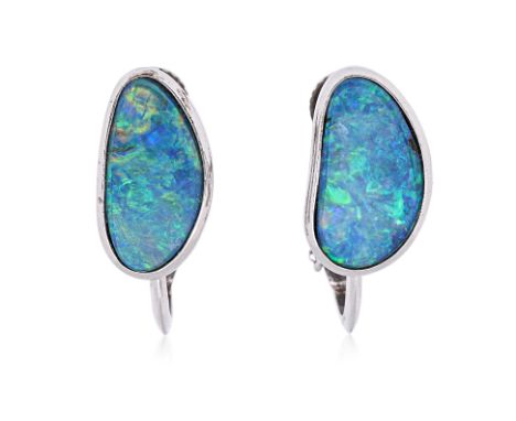 A PAIR OF OPAL EARRINGS
The irregular boulder opals in platinum setting with screw back marked 'Pt900'
1.2cm
3.85g
Condition: