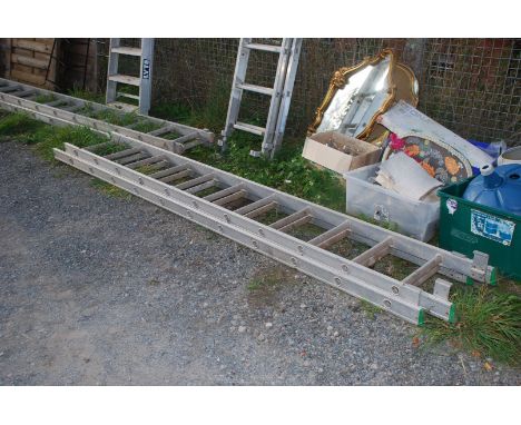 An 11 rung extendable ladder.