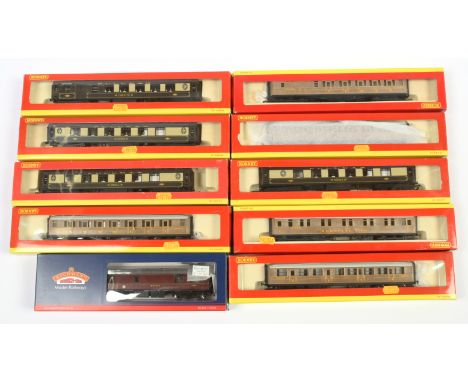 Hornby (China) &amp; Bachmann a boxed group of Coaches to include Bachmann 39-261A BR Mk1 RMB Miniature Buffet Coach and othe