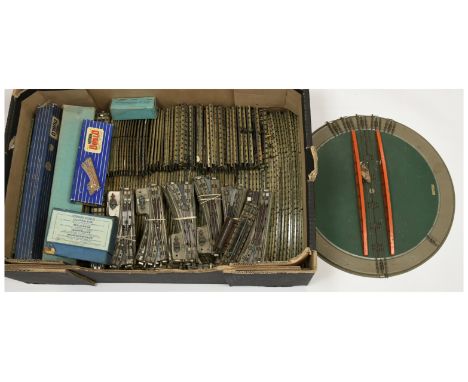 Hornby Dublo tinplate track, loose &amp; boxed sections. To include numerous straights, curves, uncoupling rails, electrical 