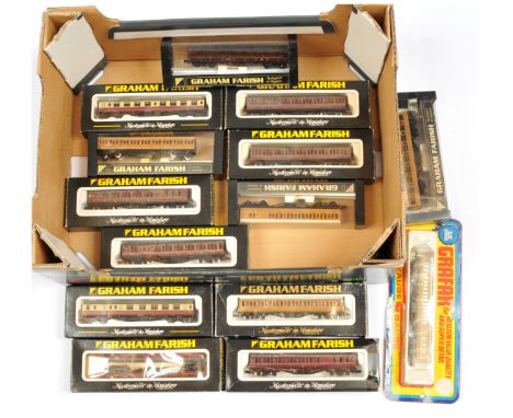 Graham Farish N gauge mixed group of coaches. To include 374-075C BR Crimson / Cream; 0615 BR Maroon brake end coach; 0631 LM